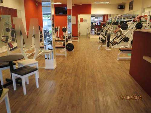 Cùng chúng tôi tìm hiểu về ưu nhược điểm của sàn nhựa